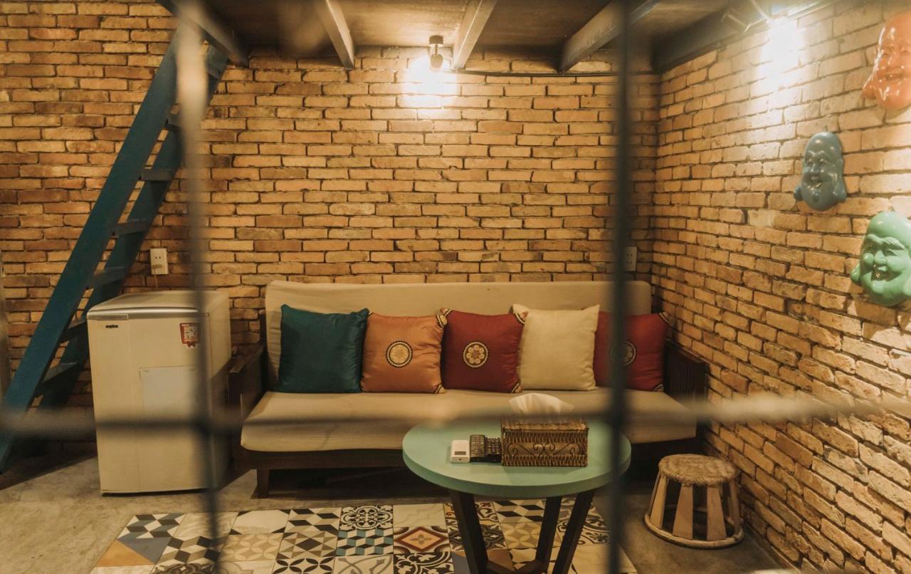 Stay&Chill - S.1: Ancient Studio Nearby Bui Vien Хошимін Екстер'єр фото