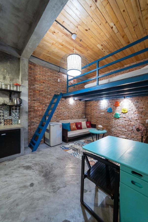Stay&Chill - S.1: Ancient Studio Nearby Bui Vien Хошимін Екстер'єр фото