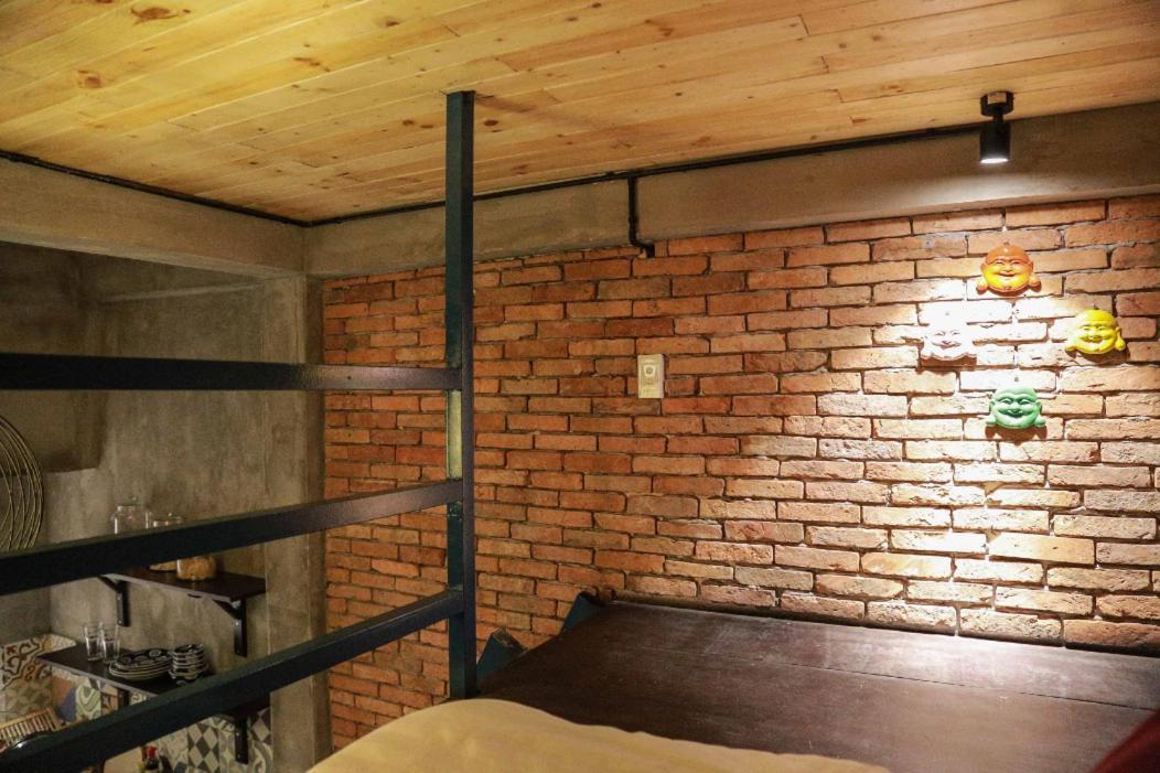 Stay&Chill - S.1: Ancient Studio Nearby Bui Vien Хошимін Екстер'єр фото